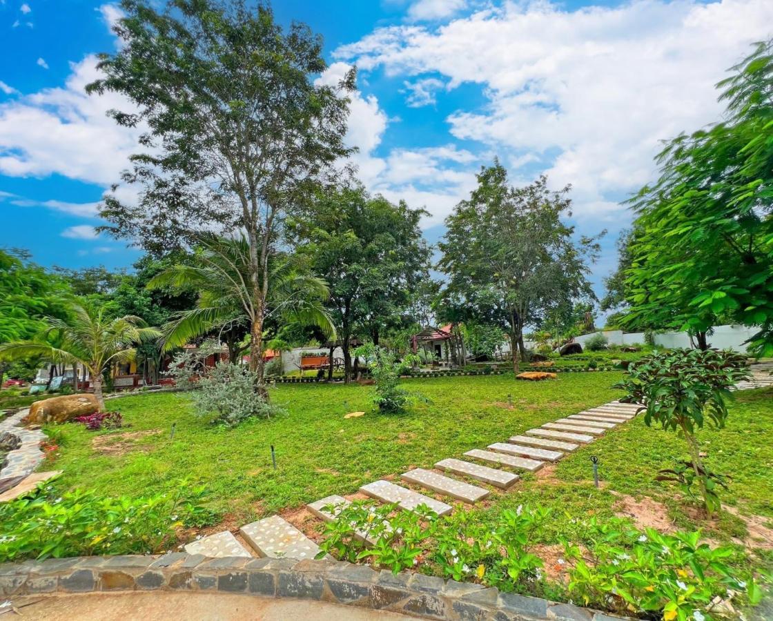 Ho Coc Park & Resort Xa Nhu Lam Esterno foto
